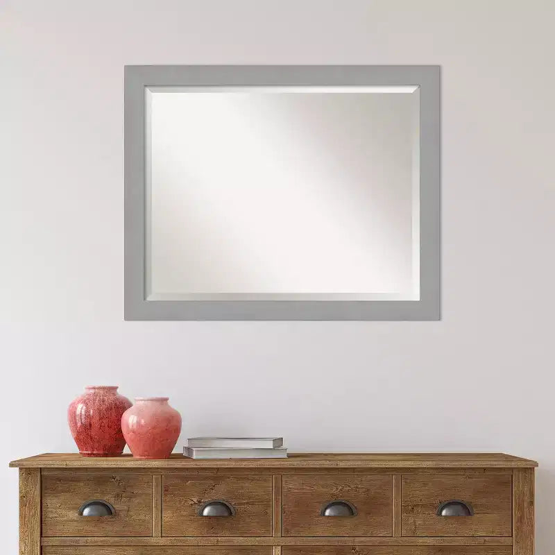 Miroir Mural Encadré en Nickel Brossé Argenté 32" x 26"