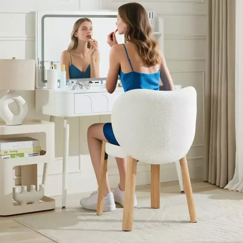 Fauteuil de coiffeuse en tissu Teddy pelucheux, jolies chaises de bureau avec dossier, chaise d'appoint roulante rembourrée pour salon/salle de maquillage/chambre à coucher